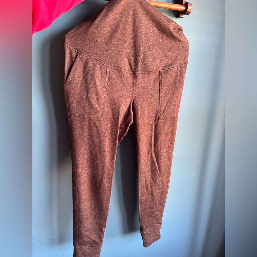 Old Navy Cozecore Maternity Leggings - Picture 3 of 6